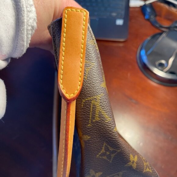 Louis Vuitton Looping Bag - Picture 3 of 11